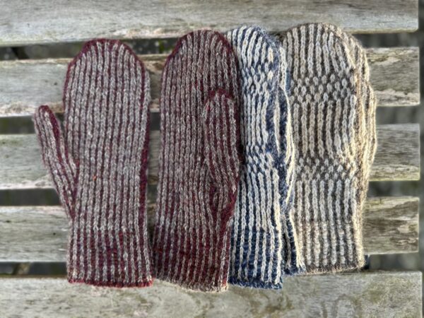 Stripe Mittens (EN) - Image 4